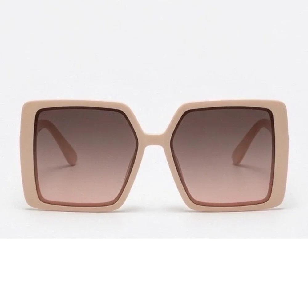 Giant Angular Eyeglasses Women Sunglasses Outfit Sunny Days Sun Protection Style